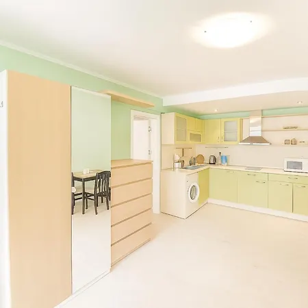 Lovely Nest With Glass Veranda Apartament *