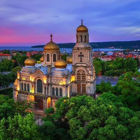 Lovely Nest With Glass Veranda Varna