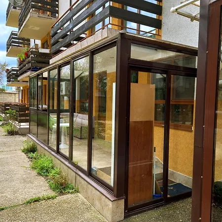 Lovely Nest With Glass Veranda Apartment *
