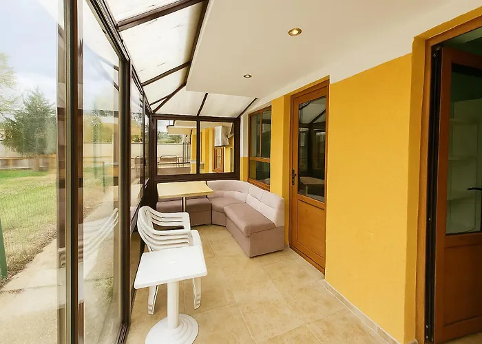 Appartement Lovely Nest With Glass Veranda Varna