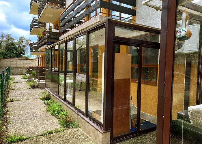 Lovely Nest With Glass Veranda Appartement *